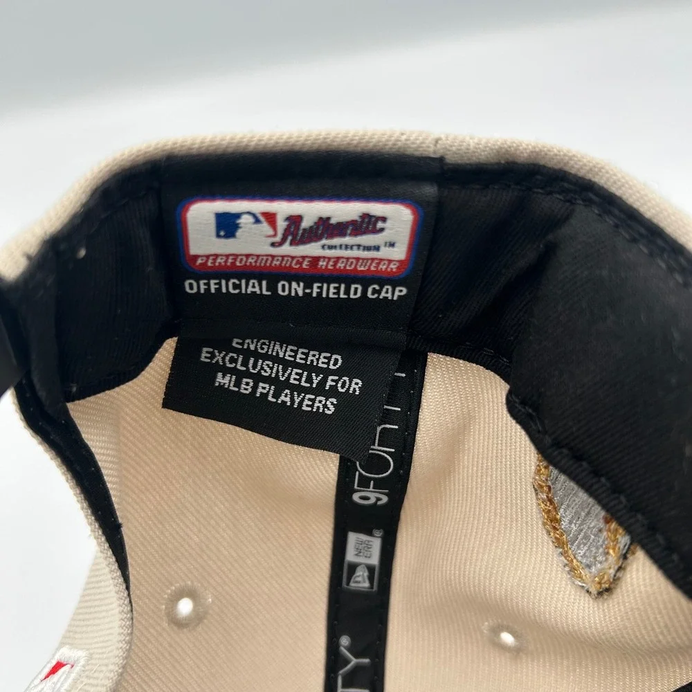 New Era Hat Men OSFM Tan Black 2025 World Series Champions 9FORTY Snapback Cap